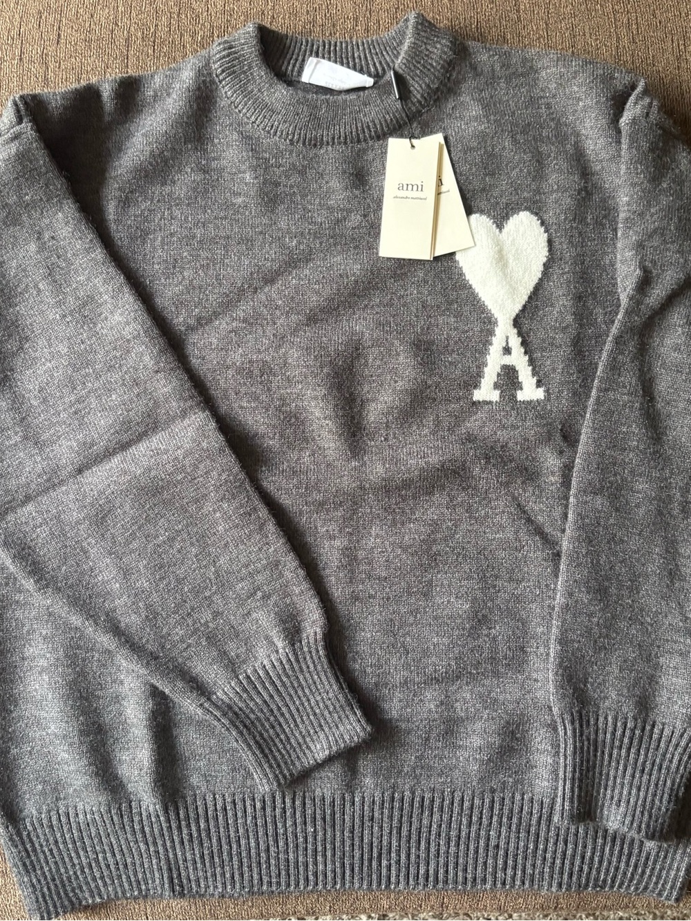Ami alexandre mattiussi
Dark grey Ami De Coeur crew-neck wool sweater